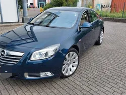 Blau Gebraucht 2011 Opel Insignia Sport Limousine | 9.200 € (Etwas zu teuer)