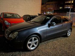 Grau Gebraucht 2006 Mercedes C200 Avantgarde Coupé | 2.290 € (Fairer Preis)