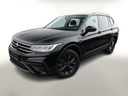 Deep black perleffekt Gebraucht 2022 VW Tiguan Allspace S SUV | 31.281 € (Etwas zu teuer)