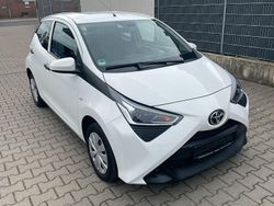 Weiß Gebraucht 2019 Toyota Aygo Kleinwagen | 9.950 € (Fairer Preis)