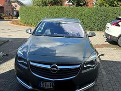 Grau Gebraucht 2017 Opel Insignia Kombi | 9.500 € (Superpreis)