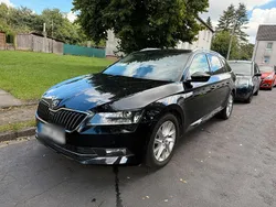 Schwarz Gebraucht 2017 Skoda Superb Kombi | 12.000 € (Fairer Preis)