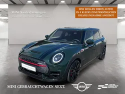 Grün Gebraucht 2022 Mini John Cooper Works Clubman Kombi | 34.799 € (Etwas zu teuer)