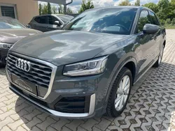 Grau Gebraucht 2017 Audi Q2 S-Line SUV | 15.990 € (Fairer Preis)