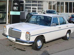 737 Gebraucht 1976 Mercedes 200/8 Limousine | 19.900 €