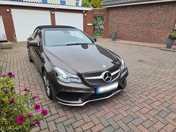 Braun Gebraucht 2014 Mercedes E220 AMG line Cabrio | 23.900 €