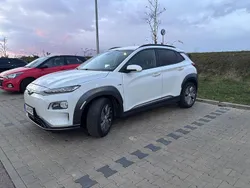 Weiß Gebraucht 2018 Hyundai Kona Premium SUV | 18.000 € (Etwas zu teuer)