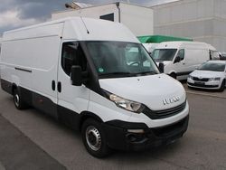 Weiß Gebraucht 2018 Iveco Daily Van / Kleinbus | 11.750 € (Etwas zu teuer)
