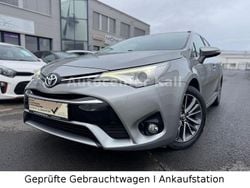 Grau Gebraucht 2015 Toyota Avensis Business Edition Kombi | 11.990 € (Fairer Preis)