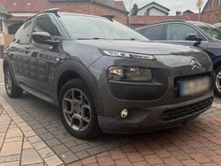 Grau Gebraucht 2015 Citroën C4 Cactus Kleinwagen | 6.500 € (Guter Preis)