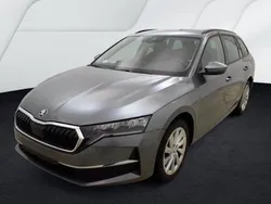 Graphite grau metallic Gebraucht 2024 Skoda Octavia Selection Kombi | 28.738 € (Guter Preis)