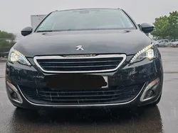 Schwarz Gebraucht 2016 Peugeot 308 Allure Kombi | 10.990 € (Fairer Preis)