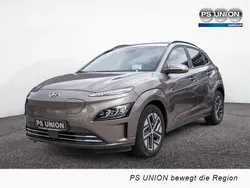 Braun / silky bronze Gebraucht 2021 Hyundai Kona Trend SUV | 19.000 € (Guter Preis)