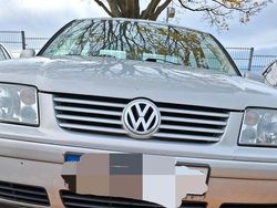 Silber Gebraucht 1999 VW Bora Limousine | 1.500 € (Fairer Preis)