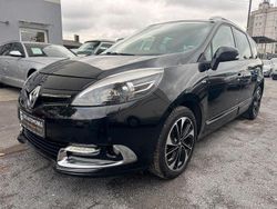 Schwarz Gebraucht 2016 Renault Scénic III Bose Edition Van / Kleinbus | 7.800 € (Etwas zu teuer)