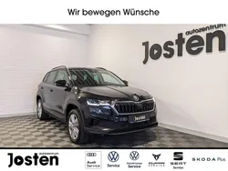 Schwarzmagic perleffekt Gebraucht 2024 Skoda Karoq Selection SUV | 29.490 € (Superpreis)