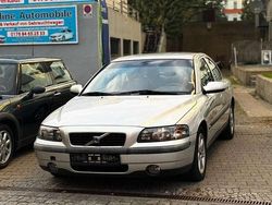 Grau Gebraucht 2002 Volvo S60 Limousine | 3.300 € (Fairer Preis)
