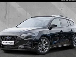 Agate black metallic Gebraucht 2024 Ford Focus ST-Line Kombi | 29.950 € (Etwas zu teuer)
