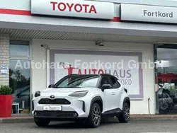 Weiss Gebraucht 2024 Toyota Yaris Hybrid Sport | 31.600 € (Etwas zu teuer)