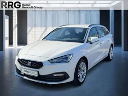 Weiß Gebraucht 2024 Seat Leon Style Limousine | 25.790 € (Guter Preis)