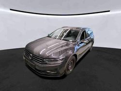 Grau Gebraucht 2020 VW Passat Business Kombi | 16.290 € (Fairer Preis)