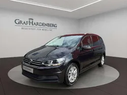 Schwarz Gebraucht 2024 VW Touran Comfortline Van / Kleinbus | 32.666 € (Fairer Preis)