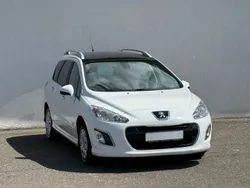 Weiß Gebraucht 2013 Peugeot 308 Family Kombi | 2.999 € (Fairer Preis)