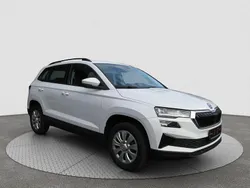 Moonweiss metallic (metallic) Gebraucht 2022 Skoda Karoq Active SUV | 20.499 € (Guter Preis)