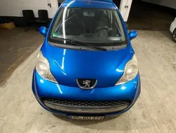 Blau Gebraucht 2008 Peugeot 107 Kleinwagen | 900 € (Fairer Preis)