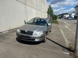 Beige Gebraucht 2007 Skoda Octavia Ambiente Kombi | 900 € (Fairer Preis)