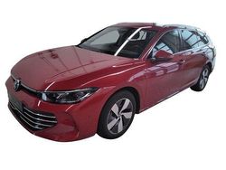 Rot Gebraucht 2025 VW Passat Elegance Kombi | 41.430 € (Guter Preis)