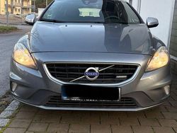 Silber Gebraucht 2014 Volvo V40 R-Design Limousine | 8.800 € (Superpreis)