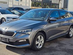 Grau Gebraucht 2023 Skoda Scala Style Kleinwagen | 22.350 € (Guter Preis)