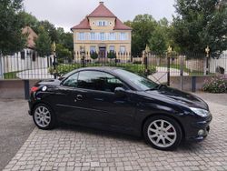 Schwarz Gebraucht 2004 Peugeot 206 CC Cabrio | 2.399 €