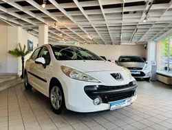 Weiß Gebraucht 2008 Peugeot 207 Urban Move Limousine | 2.490 € (Fairer Preis)