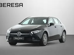 Schwarz Gebraucht 2022 Mercedes A250 Kleinwagen | 25.680 € (Guter Preis)