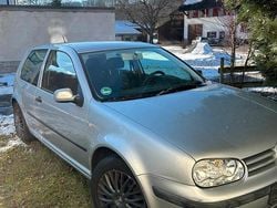 Silber Gebraucht 2000 VW Golf IV Edition Kleinwagen | 900 € (Guter Preis)
