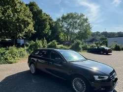 Schwarz Gebraucht 2013 Audi A4 Ambiente Kombi | 9.250 € (Fairer Preis)