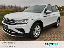 Pure white Gebraucht 2024 VW Tiguan Elegance SUV | 30.950 € (Superpreis)
