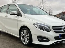 Weiß Gebraucht 2018 Mercedes B200 Urban Van / Kleinbus | 22.499 € (Fairer Preis)