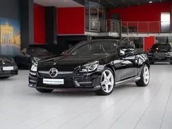 Obsidianschwarz metalliclack Gebraucht 2015 Mercedes SLK250 AMG line Cabrio | 28.980 € (Fairer Preis)