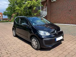 Schwarz Gebraucht 2017 VW up! Kleinwagen | 6.800 € (Guter Preis)