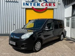 Schwarz Gebraucht 2016 Opel Combo Van / Kleinbus | 7.900 € (Etwas zu teuer)