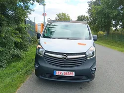 Weiß Gebraucht 2017 Opel Vivaro Van | 7.950 €
