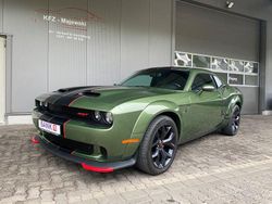 Grün Gebraucht 2021 Dodge Challenger Coupé | 28.900 € (Etwas zu teuer)