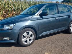 Grau Gebraucht 2017 Skoda Fabia Ambition Kleinwagen | 9.900 € (Fairer Preis)