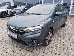 Grün Neu 2025 Dacia Sandero Expression Kleinwagen | 16.860 € (Guter Preis)