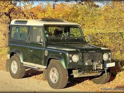 Grün Gebraucht 2004 Land Rover Defender SE Kombi | 29.900 € (Teuer)
