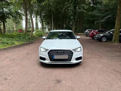 Weiß Gebraucht 2020 Audi A3 Sport Limousine | 17.500 € (Fairer Preis)