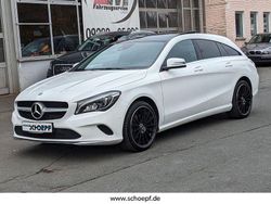 Weiß Gebraucht 2018 Mercedes CLA180 Shooting Brake Urban Kombi | 18.990 € (Fairer Preis)